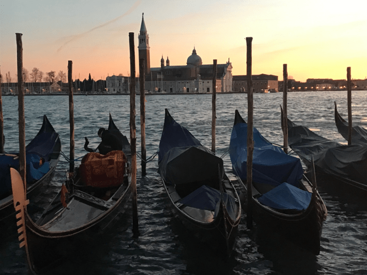 Blick auf San Giorgio Maggiore von der Piazzetta aus. Foto: © cjt